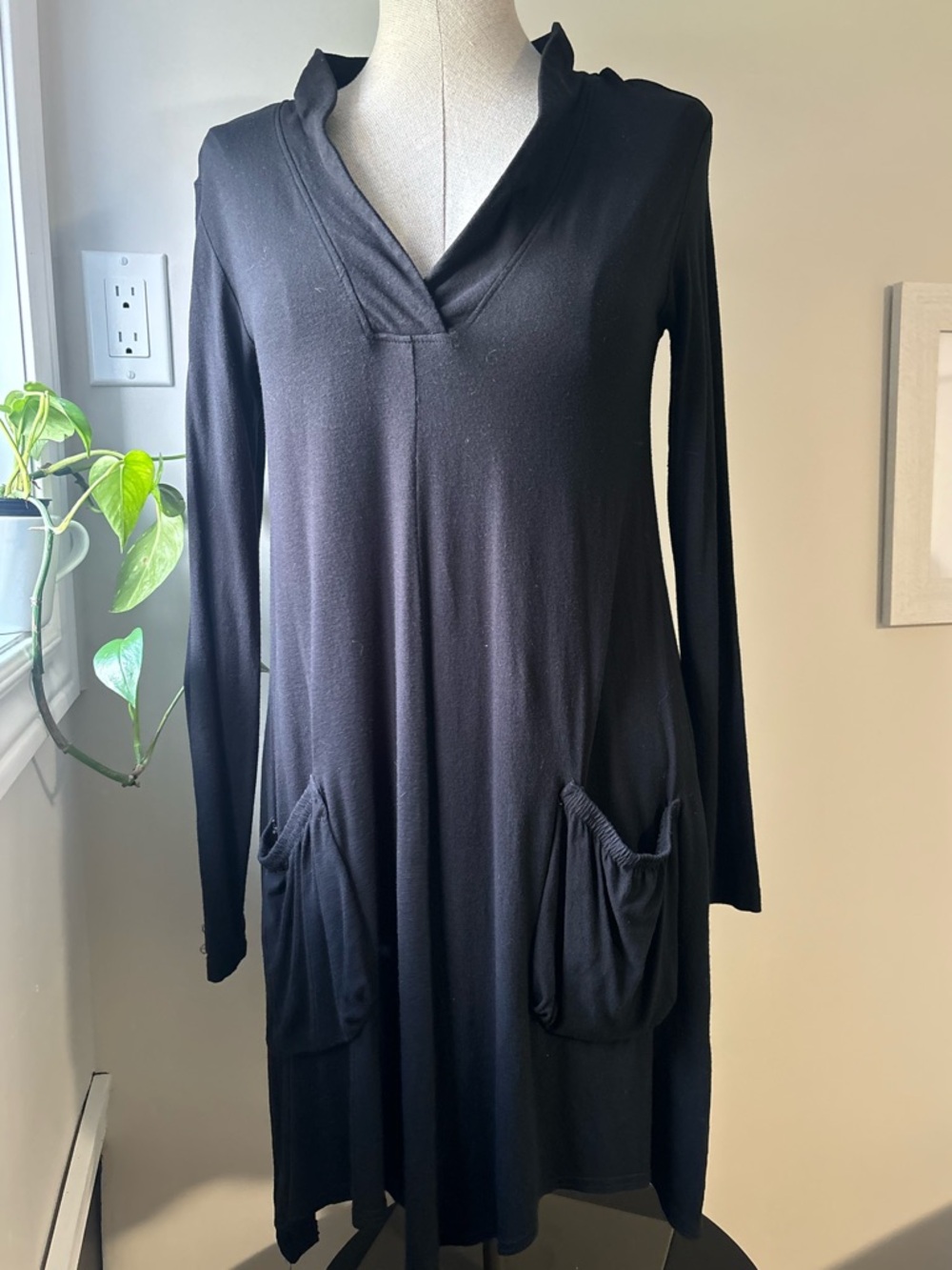 LOUSJE & BEAN black pocket dress